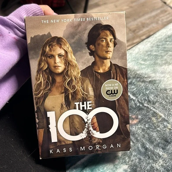 THE 100 COMPLETE BOOK SERIES - Picture 2 of 3